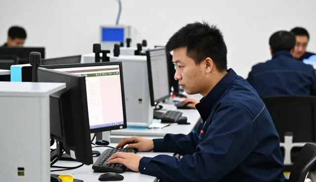 技术研发技术如何影响方案变化